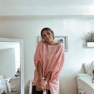 Oversized pink top